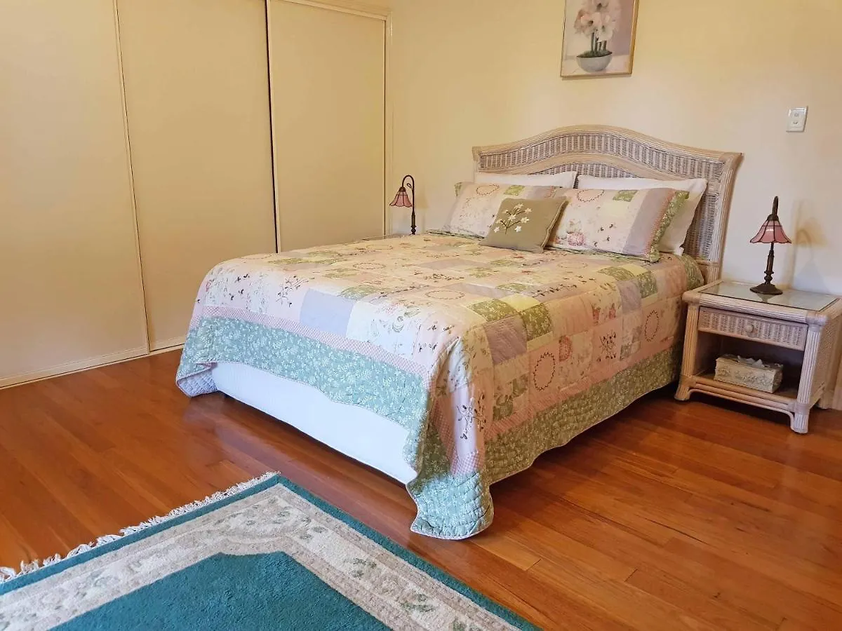 Apartment Gumtree House Montville Australia